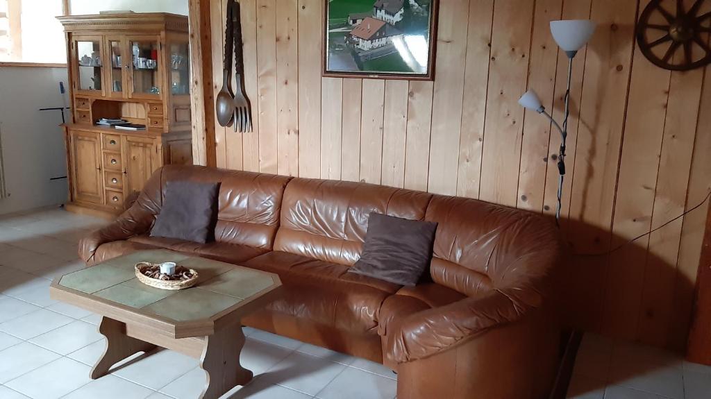 Bel appartement avec vue sur le Creux du Van room 2